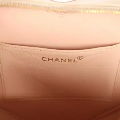 Chanel Vintage Chanel Heart Vanity Bag Beige and Black Patent Antique Gold Hardware | Thumbnail 9