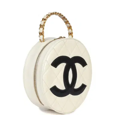Chanel Vintage Chanel Round Vanity Bag White and Black Patent Leather Antique Gold Hardware | Thumbnail 2