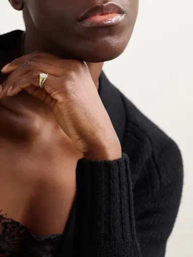 Yvonne Léon Baby Chevalière Marquise Berlingot 9-karat Gold Diamond Signet Ring | Thumbnail 2