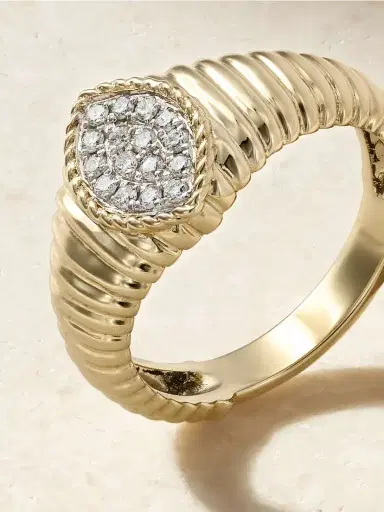 Yvonne Léon Baby Chevalière Marquise Berlingot 9-karat Gold Diamond Signet Ring | Thumbnail 4