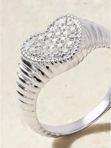 Yvonne Léon Baby Chevalière Coeur Berlingot 9-karat White Gold Diamond Signet Ring | Thumbnail 4
