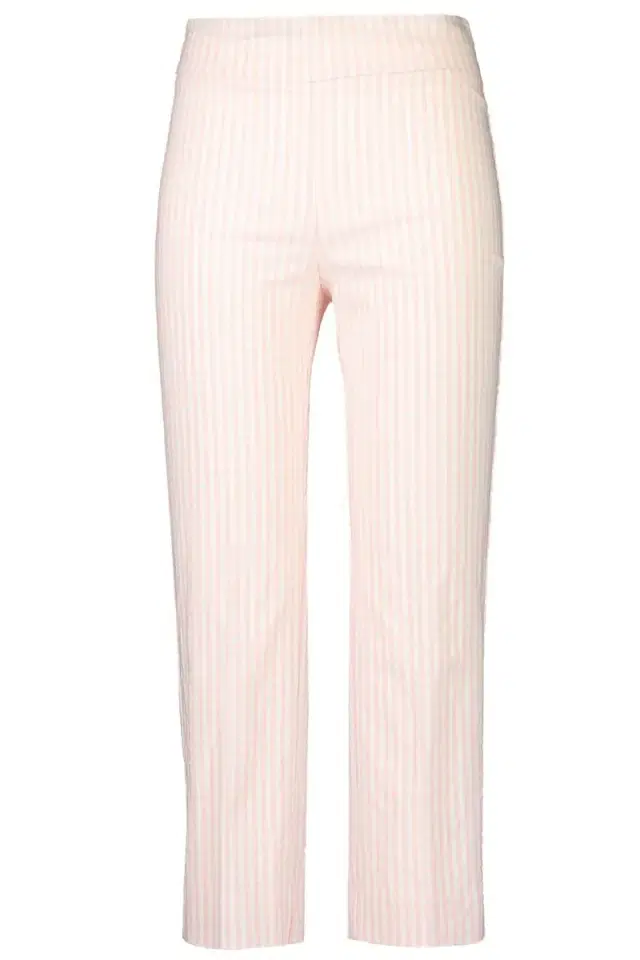 Brigitte Pant - Powder Check