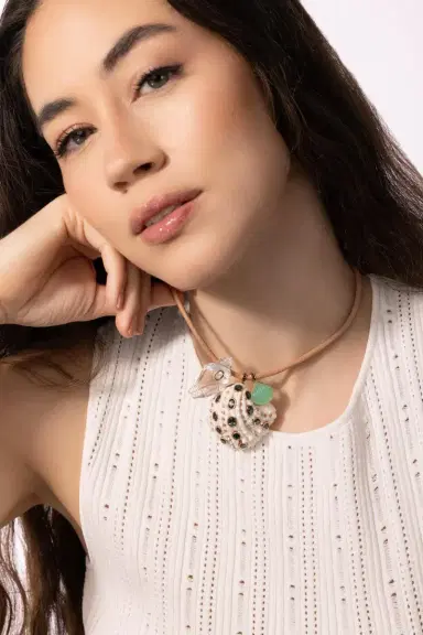 DEZSO BY SARA BELTRÁN Kyanite Diamond Shell Pendant | Thumbnail 2