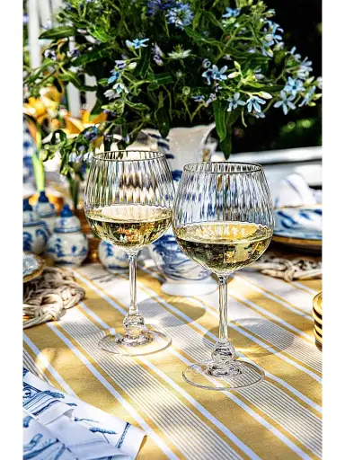 Juliska Nell Wine Glass - Clear | Thumbnail 4