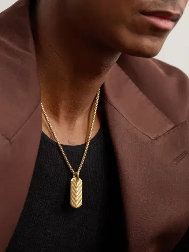 David Yurman Chevron Tag Brushed 18-Karat Gold Pendant - Men | Thumbnail 4 David Yurman Chevron Tag Brushed 18-Karat Gold Pendant - Men | Thumbnail 4