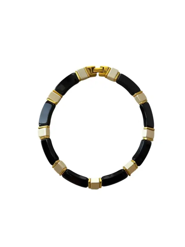 Napier Necklace