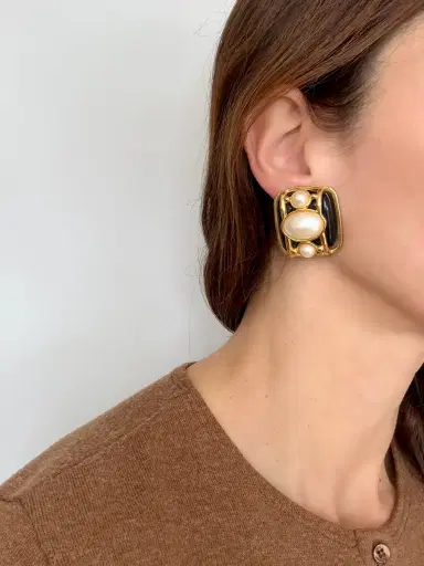 Jen Wonders Studio Sculptural Earrings | Thumbnail 4 Jen Wonders Studio Sculptural Earrings | Thumbnail 4