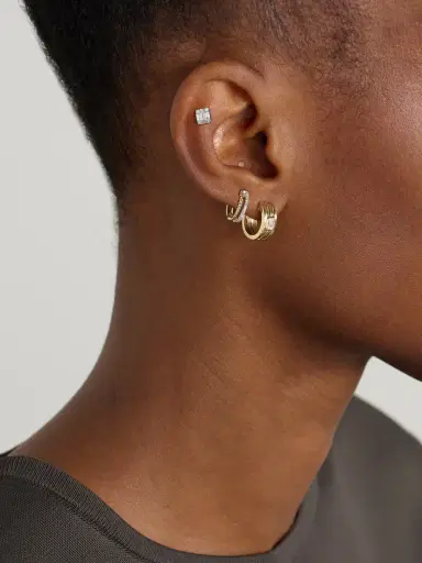 STONE AND STRAND Trio Ridge 14-karat Gold Diamond Hoop Earrings | Thumbnail 4