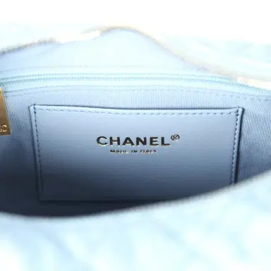 Chanel Chanel Large Cargo Hobo Bag Light Blue Washed Denim Brushed Gold Hardware | Thumbnail 11