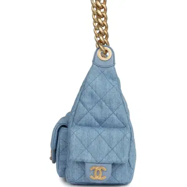Chanel Chanel Large Cargo Hobo Bag Light Blue Washed Denim Brushed Gold Hardware | Thumbnail 6