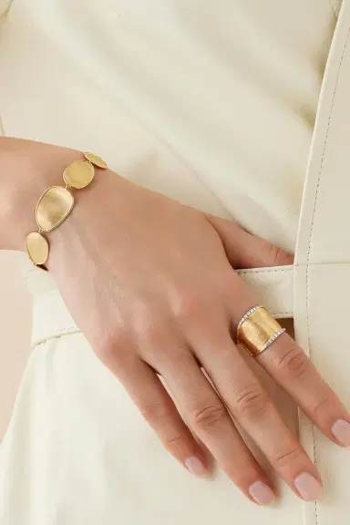 MARCO BICEGO Large Diamond Lunaria Band Ring | Thumbnail 2