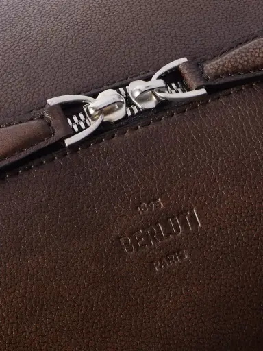 Berluti Toujours Scritto Venezia Leather Messenger Bag - Men | Thumbnail 4 Berluti Toujours Scritto Venezia Leather Messenger Bag - Men | Thumbnail 4