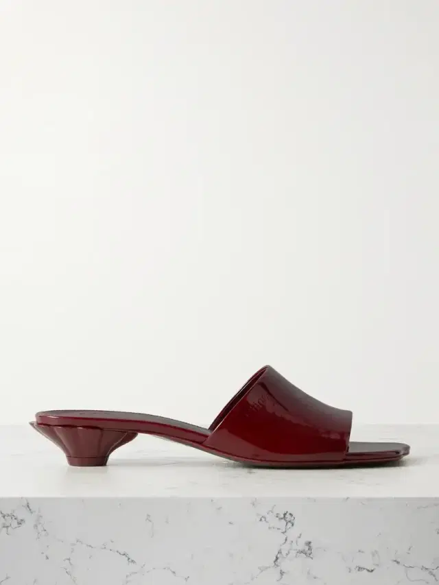 Flower Patent-leather Sandals