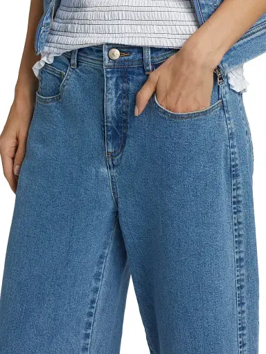 Cinq à Sept Women's Betsy Relaxed Jeans | Thumbnail 6 Cinq à Sept Women's Betsy Relaxed Jeans | Thumbnail 6