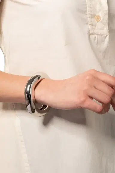 ALEXIS BITTAR Large Molten Hinge Cuff Bracelet | Thumbnail 4 ALEXIS BITTAR Large Molten Hinge Cuff Bracelet | Thumbnail 4