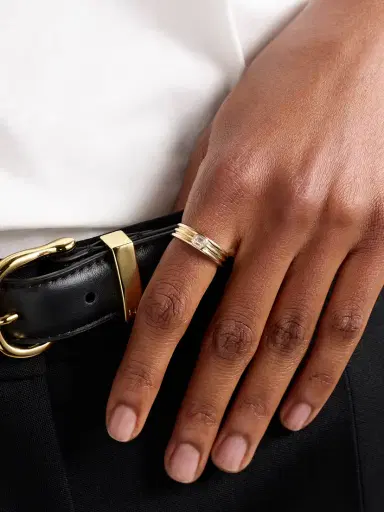 STONE AND STRAND Trio Ridge 14-karat Gold Diamond Ring | Thumbnail 2 STONE AND STRAND Trio Ridge 14-karat Gold Diamond Ring | Thumbnail 2