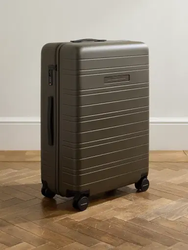 Horizn Studios H7 Carry-On Hardshell Suitcase - Men | Thumbnail 1 Horizn Studios H7 Carry-On Hardshell Suitcase - Men | Thumbnail 1