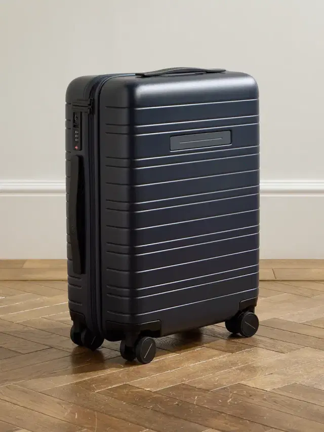 Horizn Studios H5 Essential ID 55cm Polycarbonate Suitcase - Men