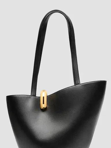 Jacquemus Women's Le Bambola Moyen Leather Bucket Bag | Thumbnail 4