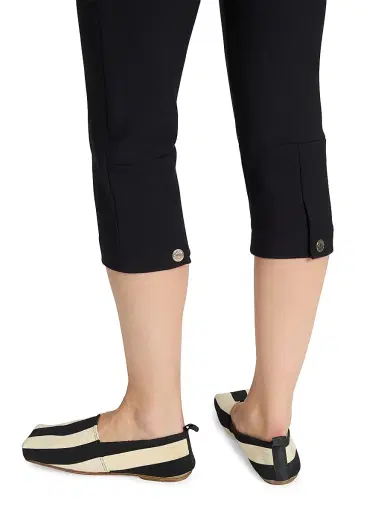 Jacquemus Women's Seamed Capri Pants - Black | Thumbnail 6 Jacquemus Women's Seamed Capri Pants - Black | Thumbnail 6