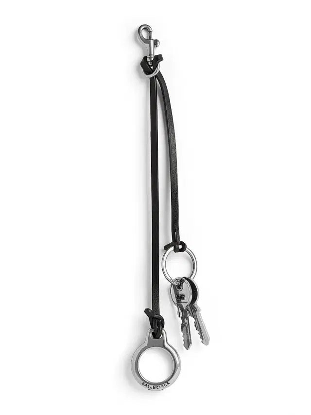 Men's Keychain Charm Subway Compatible Airtag Keys - Black