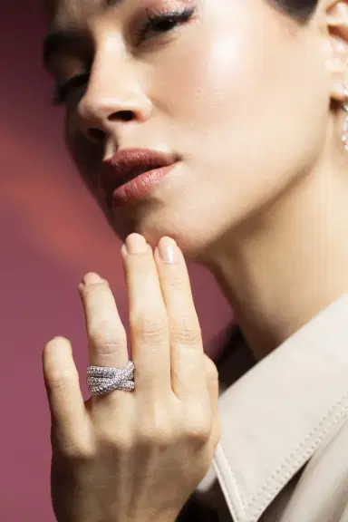 KWIAT Moonlight 3 Row Crossover Ring | Thumbnail 2