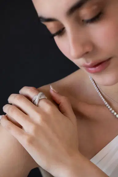 KWIAT Moonlight 3 Row Crossover Ring | Thumbnail 3