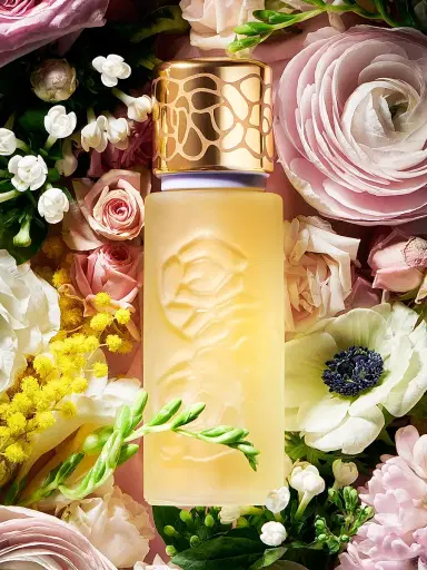 Houbigant Paris Quelques Fleurs L'Original Eau de Parfum Spray | Thumbnail 3 Houbigant Paris Quelques Fleurs L'Original Eau de Parfum Spray | Thumbnail 3