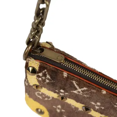 Louis Vuitton Vintage Louis Vuitton Trompe L'Oeil Pochette Brown and Yellow Velvet Brass Hardware | Thumbnail 6 Louis Vuitton Vintage Louis Vuitton Trompe L'Oeil Pochette Brown and Yellow Velvet Brass Hardware | Thumbnail 6