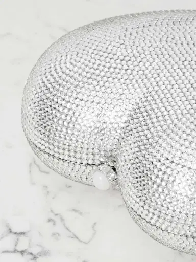 Judith Leiber Couture L'amour Petit Coeur Crystal-embellished Silver-tone Clutch | Thumbnail 4 Judith Leiber Couture L'amour Petit Coeur Crystal-embellished Silver-tone Clutch | Thumbnail 4