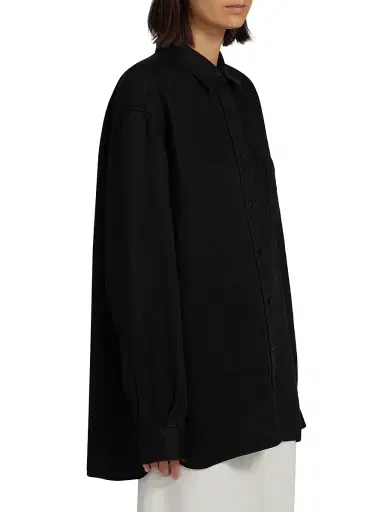 The Row Women's Nesson Linen Oversized Pocket Shirt - Black | Thumbnail 4