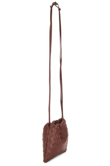 Bottega Veneta Small Intrecciato Dustbag | Thumbnail 4 Bottega Veneta Small Intrecciato Dustbag | Thumbnail 4