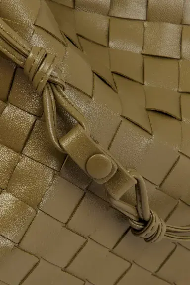 Bottega Veneta Medium Dustbag | Thumbnail 8 Bottega Veneta Medium Dustbag | Thumbnail 8