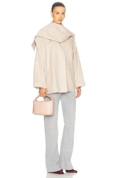 Bottega Veneta Mini Wallace Bag | Thumbnail 2 Bottega Veneta Mini Wallace Bag | Thumbnail 2