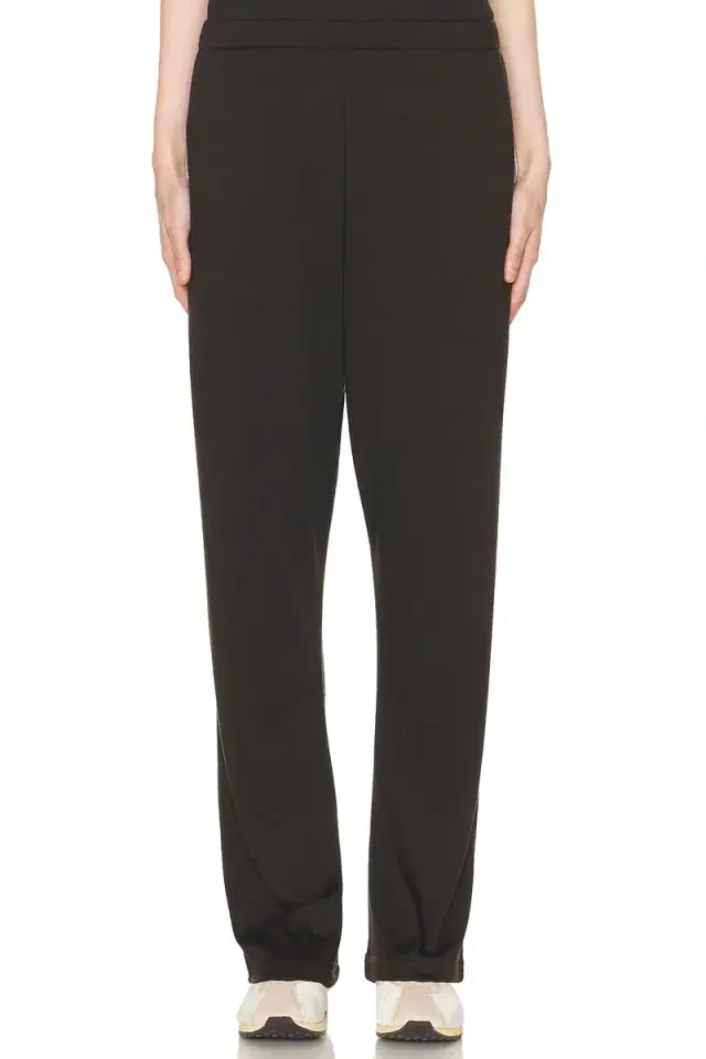 Nevia Pant