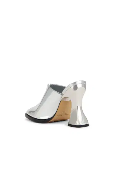 Bottega Veneta Cha Cha Mule Pump | Thumbnail 3 Bottega Veneta Cha Cha Mule Pump | Thumbnail 3