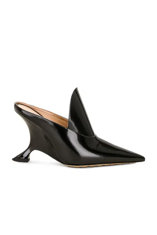 Bottega Veneta Rocket Pumps