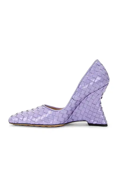 Bottega Veneta Comet Pump | Thumbnail 5 Bottega Veneta Comet Pump | Thumbnail 5