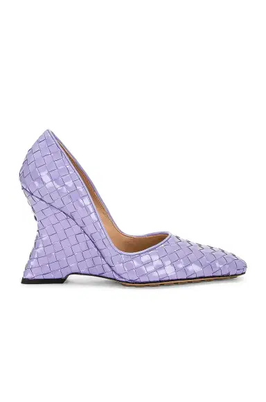 Bottega Veneta Comet Pump | Thumbnail 1 Bottega Veneta Comet Pump | Thumbnail 1