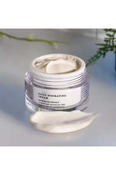 Joanna Vargas Daily Hydrating Cream | Thumbnail 6