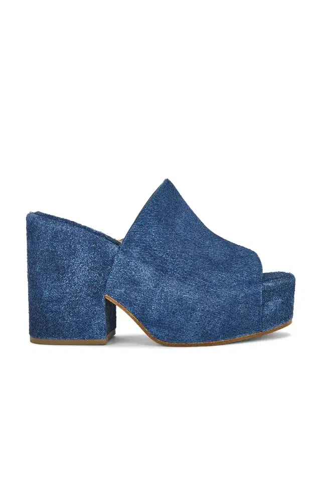Gabriela Hearst Ares Mule