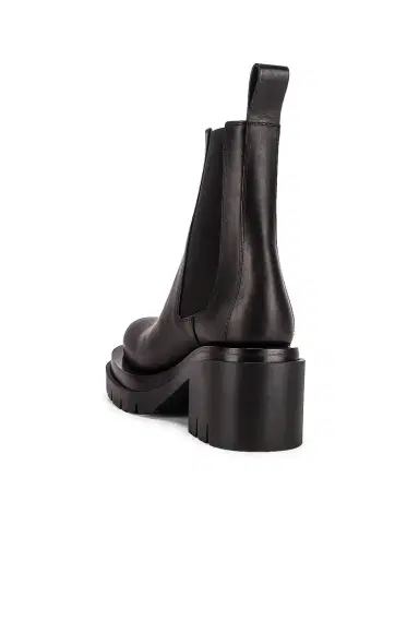 Bottega Veneta Lug Ankle Boots | Thumbnail 3 Bottega Veneta Lug Ankle Boots | Thumbnail 3