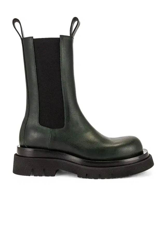 Lug Chelsea Boots