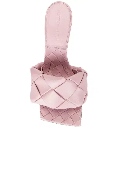 Bottega Veneta The Rubber Lido Sandals | Thumbnail 4 Bottega Veneta The Rubber Lido Sandals | Thumbnail 4