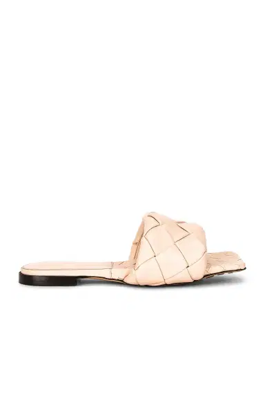 Bottega Veneta BV Lido Sandals | Thumbnail 1 Bottega Veneta BV Lido Sandals | Thumbnail 1