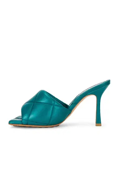 Bottega Veneta BV Rubber Lido Sandals | Thumbnail 5 Bottega Veneta BV Rubber Lido Sandals | Thumbnail 5