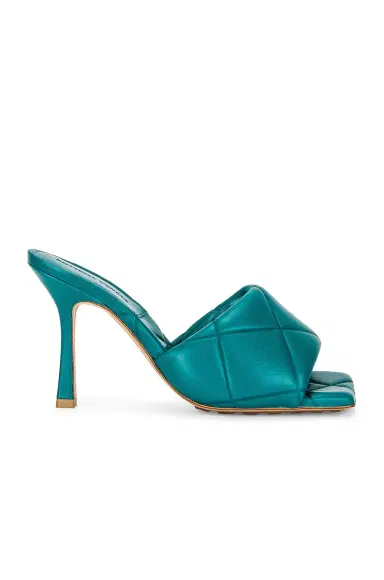 Bottega Veneta BV Rubber Lido Sandals | Thumbnail 1 Bottega Veneta BV Rubber Lido Sandals | Thumbnail 1
