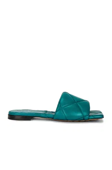 Bottega Veneta BV Rubber Lido Sandals | Thumbnail 1 Bottega Veneta BV Rubber Lido Sandals | Thumbnail 1