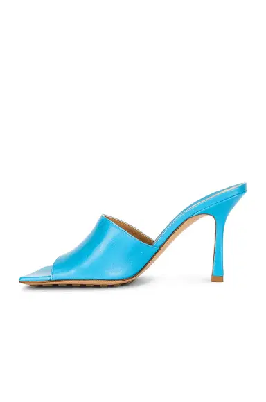 Bottega Veneta Leather Mules | Thumbnail 5 Bottega Veneta Leather Mules | Thumbnail 5