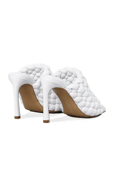 Bottega Veneta Padded Leather Sandals | Thumbnail 3 Bottega Veneta Padded Leather Sandals | Thumbnail 3